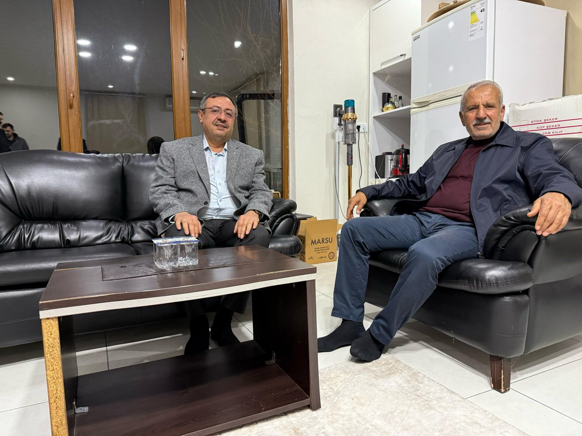 2008-2011 yılları arasında İl Başkanlığımızı yapmış, 24, 25 ve 26. Dönem Malatya Milletvekilimiz Sayın Mustafa Şahin’i ziyaret ettik. Kendisiyle geçmiş dönemde yapılan çalışmaları, şehrimiz ve partimiz için önemli konuları istişare etme fırsatı bulduk.

Malatya’mıza ve