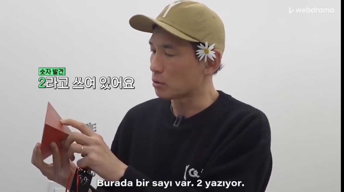 teachmesensei_'s tweet photo. kalp şeklindeki davetiyenin parçaları alıcılara ulaştı konuklar en sonunda şekli tamamlamaya çalıştı #GoodDay #gooddayep5 https://t.co/wgQG7OOXKn