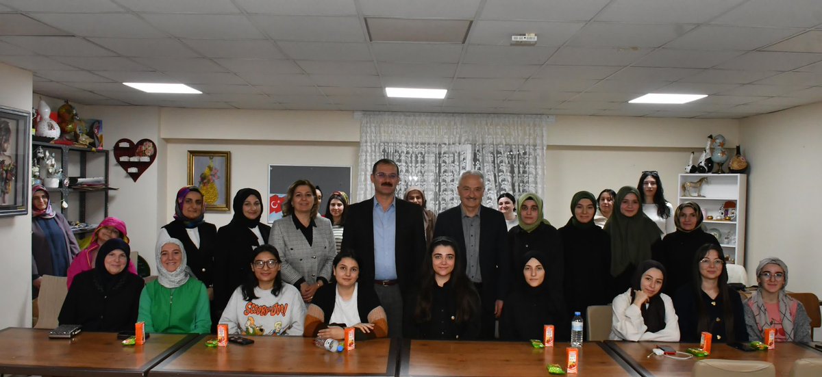 Ramazan’ın Bereketini Birlikte Paylaştık

Bu mübarek ayda, Mehmet Emin Tokadi Kız Öğrenci Yurdumuzda Tokat Vali Yardımcımız Tekin Erdemir'i misafir ettik.

Hayırlı Ramazanlar ✨🌙

#YurdumdaRamazan