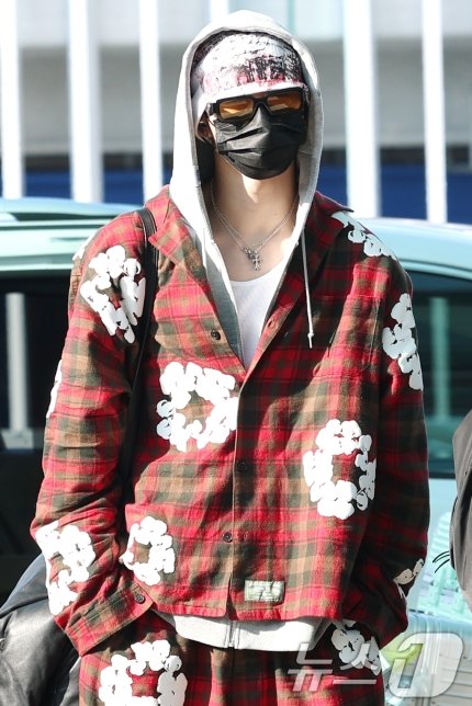 オーバーサイズフィットデニムジャケット 2023 ENHYPEN ニキ着用