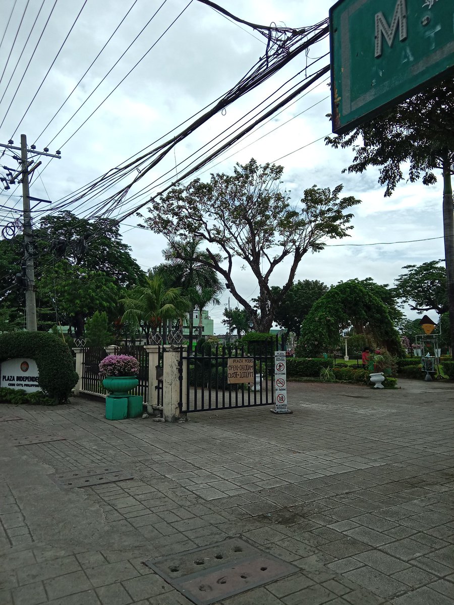Unknowingly2000's tweet image. Kinsay naas plaza? 
#altertalisay #altercebu