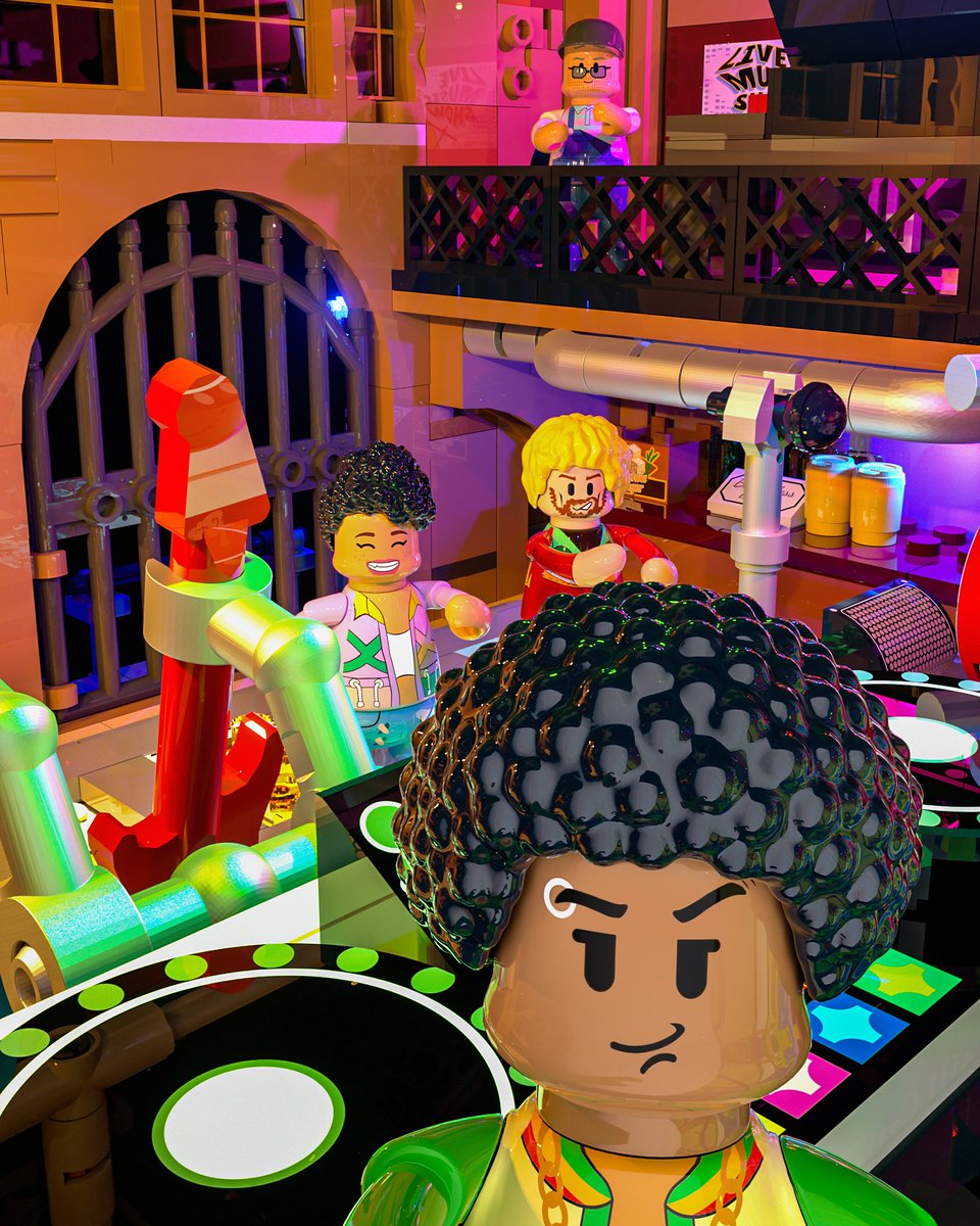 LUMIBRICKS_REAL's tweet image. 🎤Ready to rock the house?

#funwhole #bricks #toyblocks #lights #toys #music #urbanlife #hiphop #factory #streetfusion #style #fashion #graffitiart #moc #afol #afob