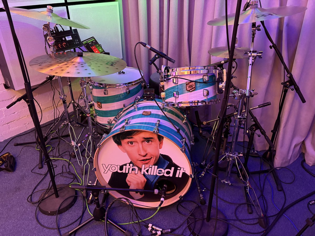 Joely Jamz (@joelyjamz) on Twitter photo Last night <a href="/YOUTHKILLEDIT/">Youth Killed It</a> did a live session BBC Introducing and it is awesome to be BBC’S one to watch for 2025!!!
Can listen right here!!!
bbc.co.uk/sounds/play/p0…
Tonight’s gig is with The Rifles at The Waterfront!!
Cant wait Last night <a href="/YOUTHKILLEDIT/">Youth Killed It</a> did a live session BBC Introducing and it is awesome to be BBC’S one to watch for 2025!!!
Can listen right here!!!
bbc.co.uk/sounds/play/p0…
Tonight’s gig is with The Rifles at The Waterfront!!
Cant wait