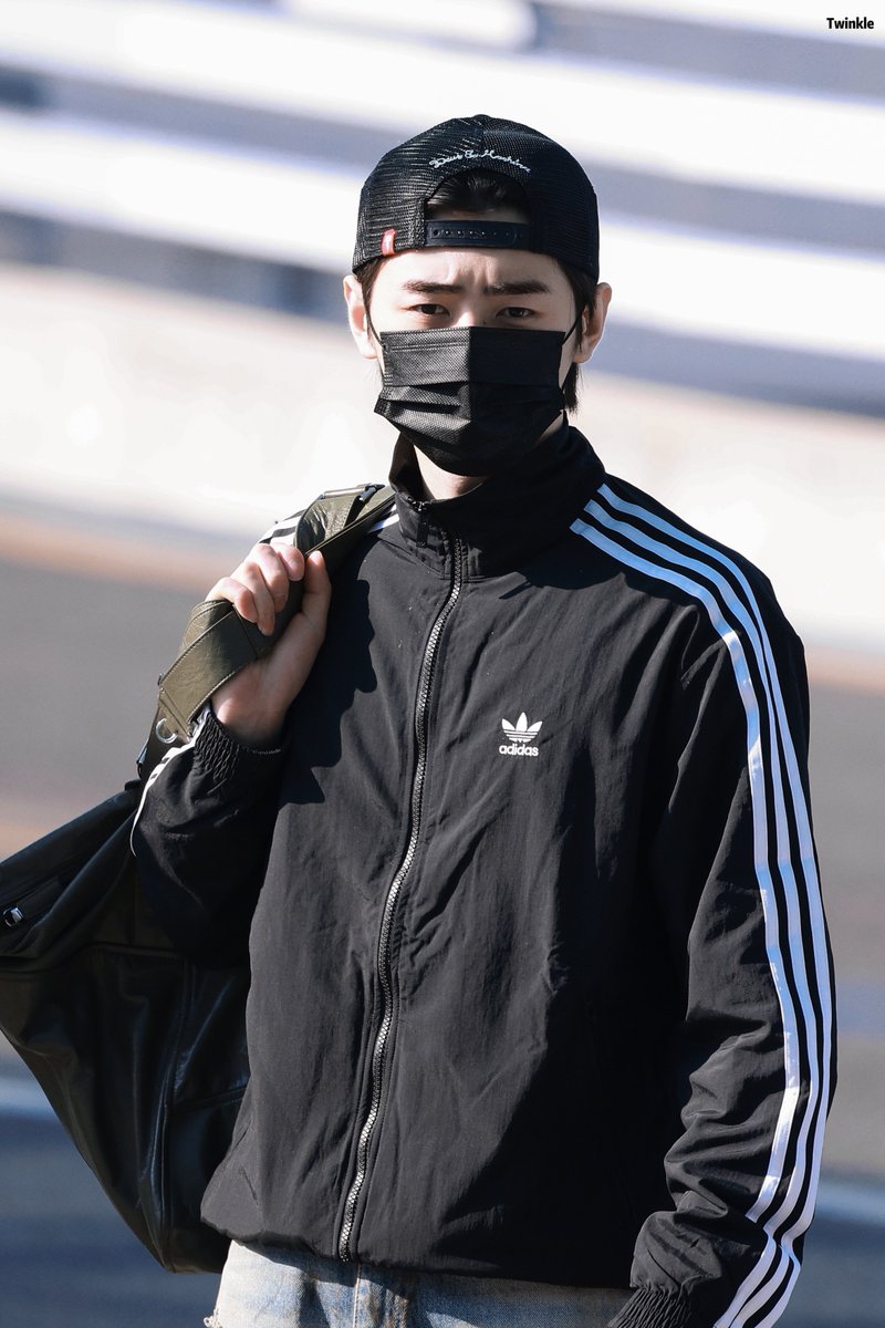 Sunghoon wearing at the airport today: ADIDAS ADICOLOR WOVEN