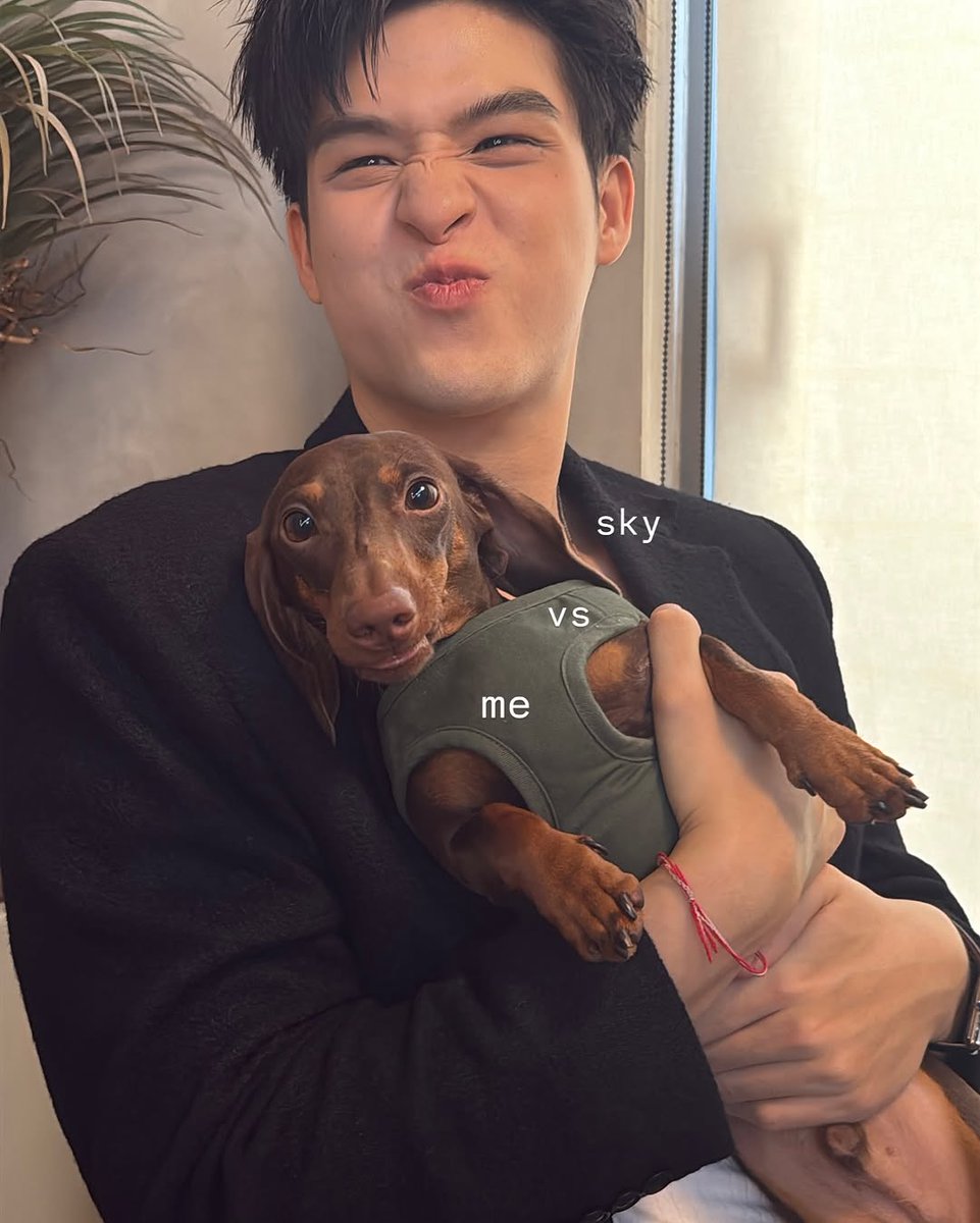 tatar_lvs's tweet photo. ตัวเท่ากันเลยนิ 

#สกายวงศ์รวี
#skywongravee https://t.co/LRyeUzdKwu