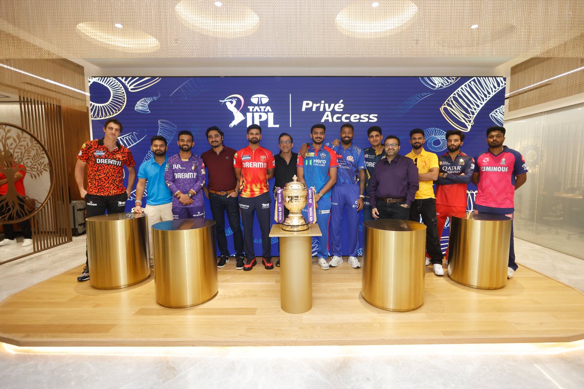 IPL's tweet photo. An unforgettable experience! ✨

Our #TATAIPL Official Partners were given exclusive Privé Access for the Captains Day Photoshoot! 🙌

#PriveAccess https://t.co/L2qd4s9aXO
