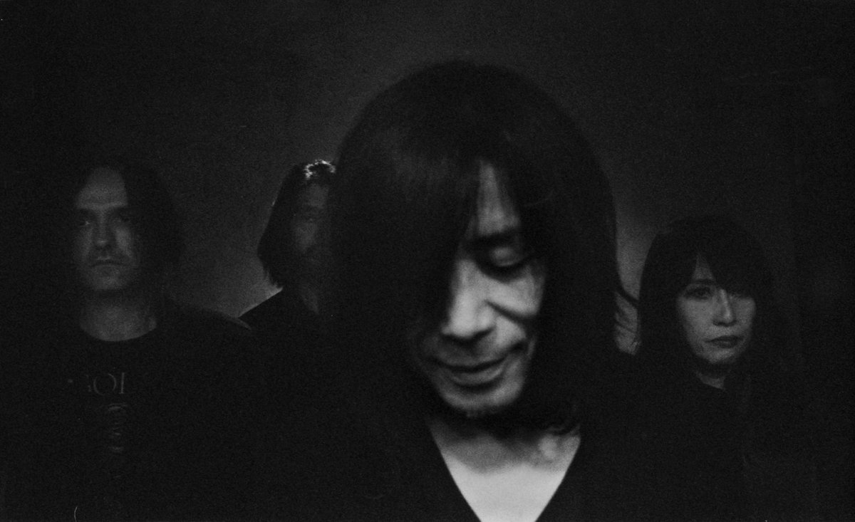 Ulaznice za <a href="/monoofjapan/">MONO (Japan)</a> 23. 11. u <a href="/VintageIndBarZg/">VintageIndBarZg</a> su u prodaji, potražite ih u <a href="/RockmarkZg/">Rockmark</a> (rockmark.hr/trgovina/mono-…) i <a href="/dirtyoldshop/">Dirty Old Shop</a> (dirtyoldempire.com/proizvod/mono-…).