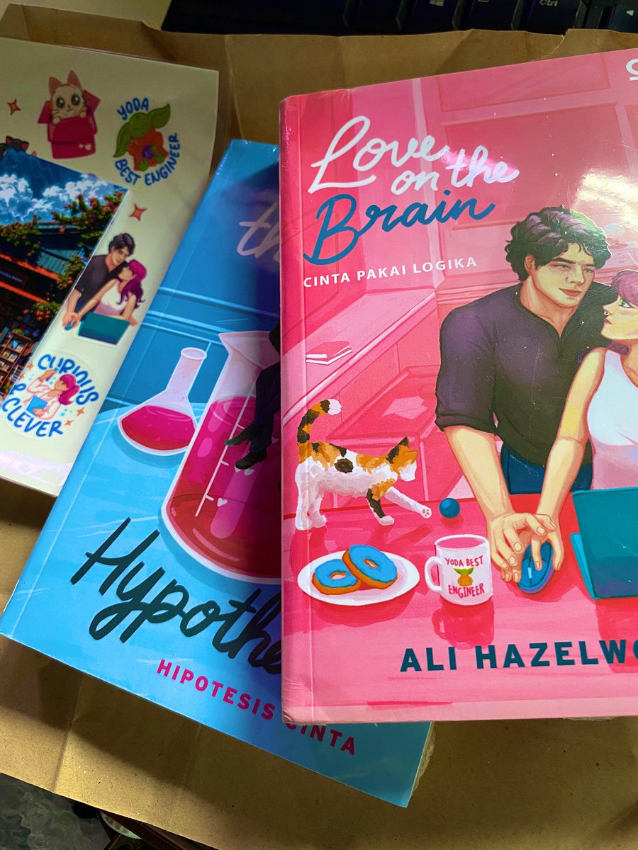 Bookmail‼️
bookmail kedua bukan maret, yeay!