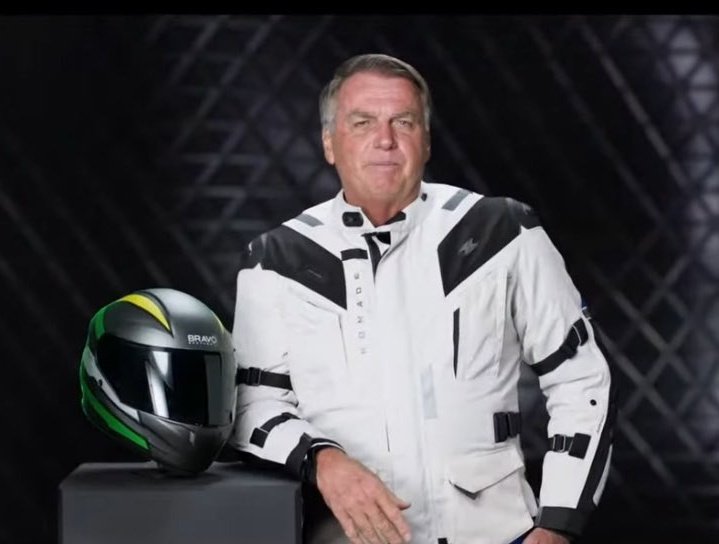 SergioJrOfGod1's tweet photo. TUITAÇO DE ANIVERSÁRIO

Promoção:
"Bolsonaro  cê  tenta".

Cê tenta derrubar ele e não consegue. 

Hoje, dia 21 de março, estamos fazendo um "TUITAÇO" em homenagem ao presidente @jairbolsonaro pelo seu aniversário. 

Não fique fora dessa. Digite:

#Bolsonaro70 https://t.co/9PPMH4RIf0