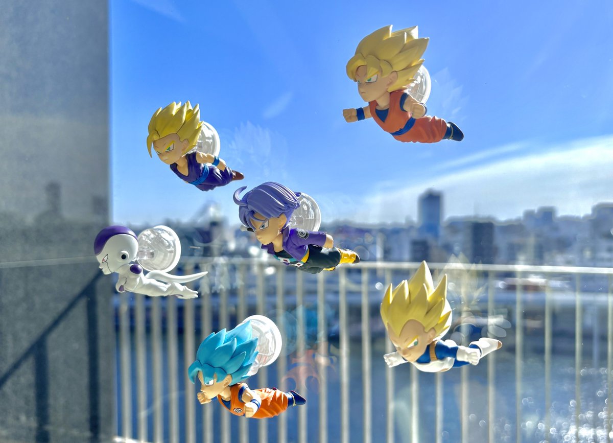 mega_hobby's tweet photo. ◤予約受付中◢
とびマス ドラゴンボール
◆商品ページ
https://t.co/h6G16gZpNR
車の窓に貼ると、流れていく車窓風景とマッチしてまるで飛んでいるみたい!
『集めて』『飾って』『動画を撮って』楽しみ方は無限大☁
#ドラゴンボール #とびマス #tobimas https://t.co/v4Zb1kZR0D