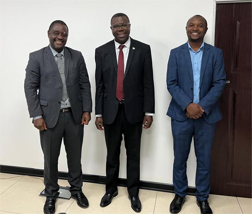 ASLM (@aslm_news) on Twitter photo This week, <a href="/dr_maruta/">Dr Talkmore Maruta</a>, ASLM’s Director of Programs, met with Prof. Roma Chilengi, Director General <a href="/ZMPublicHealth/">Zambia National Public Health Institute</a>, to discuss ASLM’s ongoing efforts in strengthening Zambia’s laboratory and public health systems.
Key areas of focus included:
✅ Training experts in genomic This week, <a href="/dr_maruta/">Dr Talkmore Maruta</a>, ASLM’s Director of Programs, met with Prof. Roma Chilengi, Director General <a href="/ZMPublicHealth/">Zambia National Public Health Institute</a>, to discuss ASLM’s ongoing efforts in strengthening Zambia’s laboratory and public health systems.
Key areas of focus included:
✅ Training experts in genomic