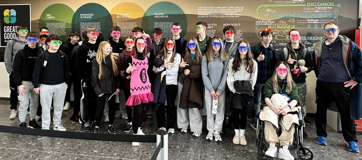 All checked in and ready to go! 🤓 #BonessCERN25  <a href="/Boness_Academy/">Bo'ness Academy</a> spot the biologist 🙈