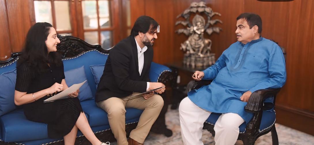 AICRAINDIA's tweet image. Honor of meeting Shri @nitin_gadkari , Cabinet Minister-RT&amp;amp;H and most dynamic leader driving India’s smart mobility revolution. 
@RajSharma_AICRA discussed AI involvement in smart mobility and extended a invitation for GAISA 5.0, where AI will shape the future of transportation.