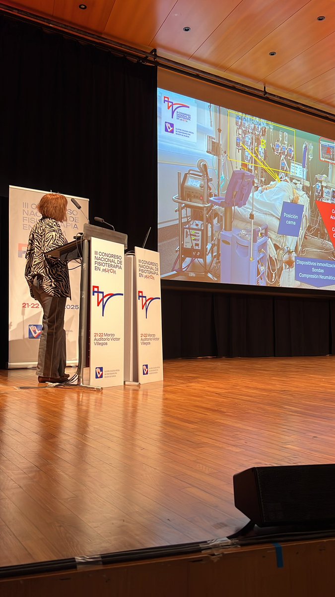 #IIIcongresofisioterapiacriticos <a href="/COFIRMoficial/">Colegio Oficial de Fisioterapeutas de Murcia</a> empezamos en Murcia el 3 congreso de fisio en críticos <a href="/FISIOSEPAR/">Fisioterapia SEPAR</a>