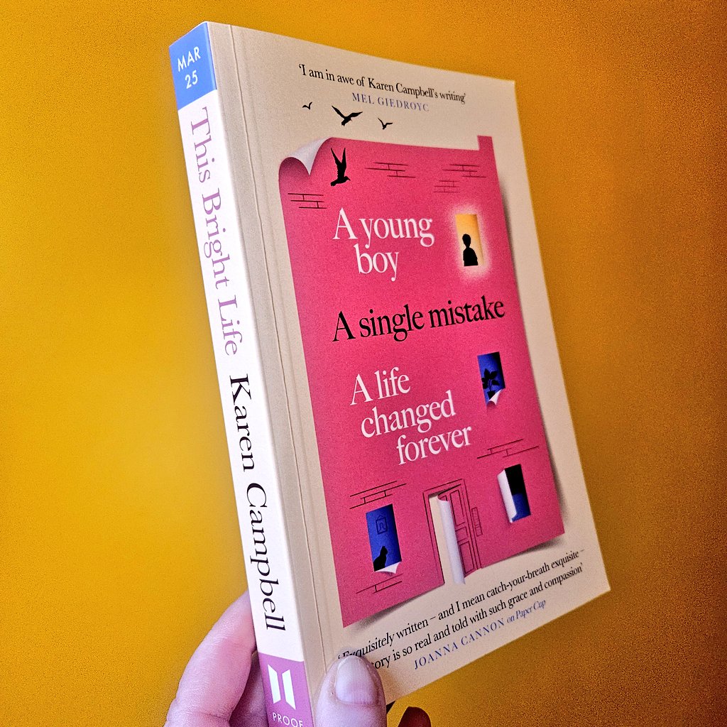 FranMcBookface's tweet photo. Happy Friday everyone 😃 Hope you've got something lovely planned for the weekend 

I'm here to put the brilliant This Bright Life by @writerkcampbell on your radar. It's out next Thursday and it's an incredible pitch-perfect story. Full review on IG 

Have a good one ❤️ https://t.co/rAMNcFHUM3