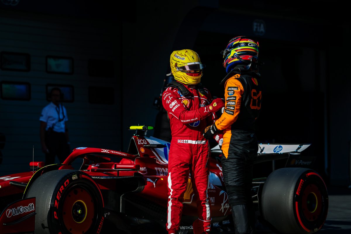 CanalplusF1's tweet photo. Première pole position en course sprint pour Lewis Hamilton chez Ferrari ✨

#ChineseGP #F1