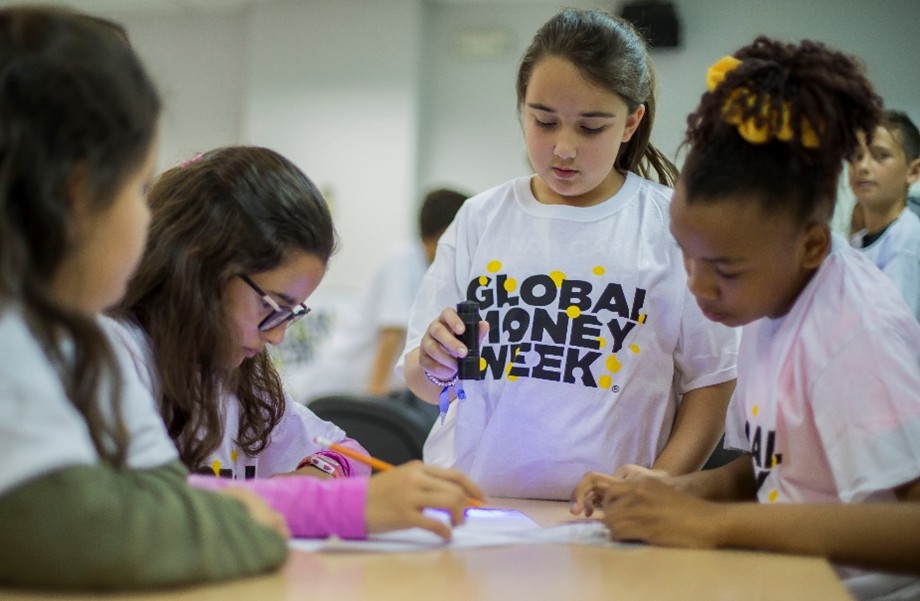 Global Money Week (@globalmoneyweek) on Twitter photo Happy Day 5 of #GMW2025! <a href="/CondusefMX/">CONDUSEF</a>, <a href="/BMF_Bund/">Bundesministerium der Finanzen</a> and <a href="/BancoCentralRD/">Banco Central de la República Dominicana</a> are organising workshops and seminars to teach young people valuable insights into managing their personal finances and the benefits of savings. What are you planning for #GMW2025? Happy Day 5 of #GMW2025! <a href="/CondusefMX/">CONDUSEF</a>, <a href="/BMF_Bund/">Bundesministerium der Finanzen</a> and <a href="/BancoCentralRD/">Banco Central de la República Dominicana</a> are organising workshops and seminars to teach young people valuable insights into managing their personal finances and the benefits of savings. What are you planning for #GMW2025?