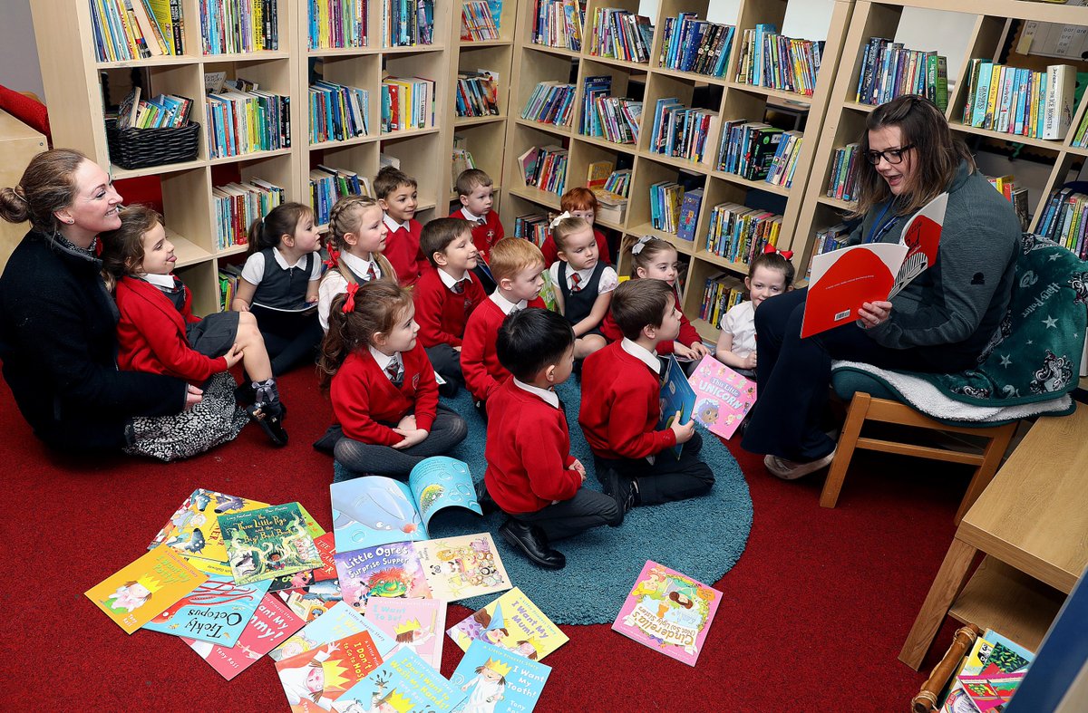 MillerHomesUK's tweet image. Inspiring young readers 📚 

To celebrate #NationalStorytellingWeek, #MillerHomesNW donated a bundle of children's books to Rainford CofE Primary, helping to spark a love of reading from an early age. 

Happy storytelling! ✨📖