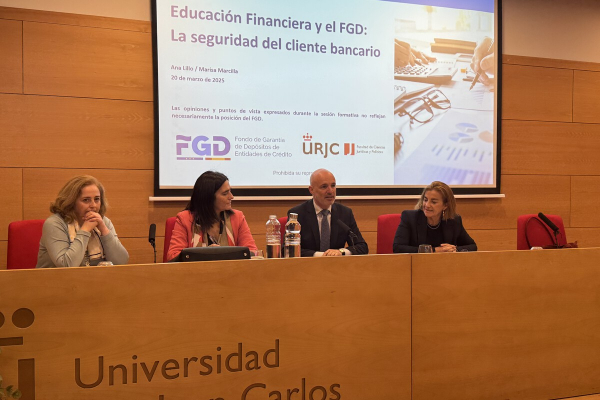 FGD España (@fgdspain) on Twitter photo 📢 Comprometidos con la #EducaciónFinanciera
En la <a href="/GlobalMoneyWeek/">Global Money Week</a> 2025, desde el <a href="/FgdSpain/">FGD España</a> hemos impartido varias jornadas formativas para reforzar la seguridad financiera
📌 "La Educación Financiera y el FGD: La seguridad del cliente bancario"
📍 14/03 – <a href="/ColegioTajamar/">Tajamar 🧡 #MásPlurales</a> 📢 Comprometidos con la #EducaciónFinanciera
En la <a href="/GlobalMoneyWeek/">Global Money Week</a> 2025, desde el <a href="/FgdSpain/">FGD España</a> hemos impartido varias jornadas formativas para reforzar la seguridad financiera
📌 "La Educación Financiera y el FGD: La seguridad del cliente bancario"
📍 14/03 – <a href="/ColegioTajamar/">Tajamar 🧡 #MásPlurales</a>