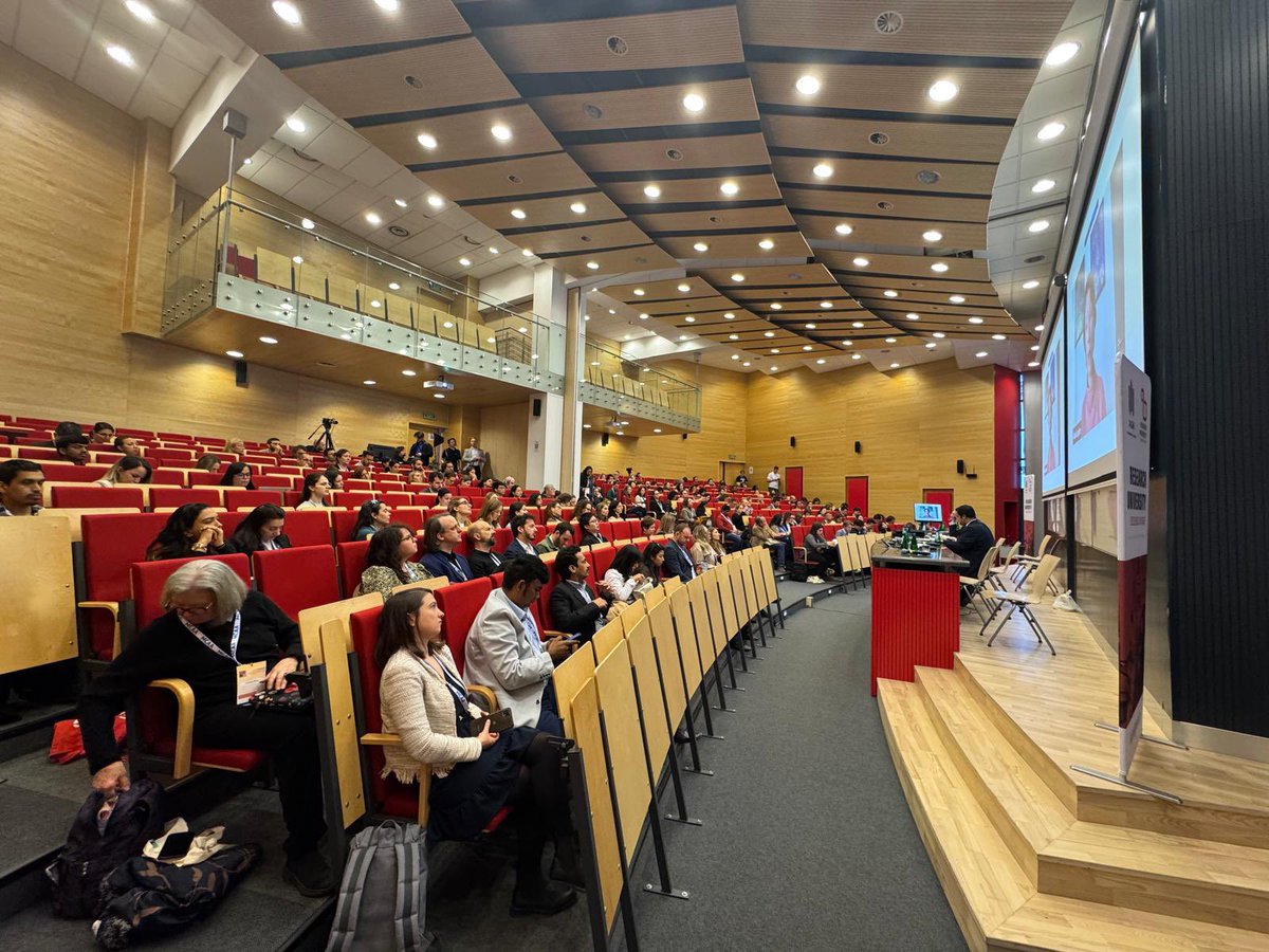 Mariecurie_alum's tweet image. We are now discussing how Europe can enhance competitiveness and remain at the forefront of research and innovation at the plenary session of #MCAAConf2025! 🔍