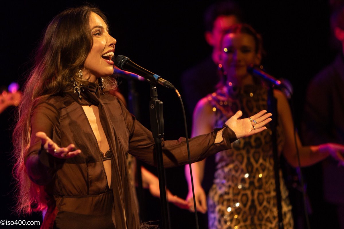 BreakGlassMag's tweet image. Stunning show from Georgia Cecile with support from Amethyst at Brighton Corn Exchange - gallery by Mike Burnell here…
breakingglassmagazine.com/2025/03/21/liv…
📸 @iso400photo
🎤 @georgia_cecile
🏛 @brightdome