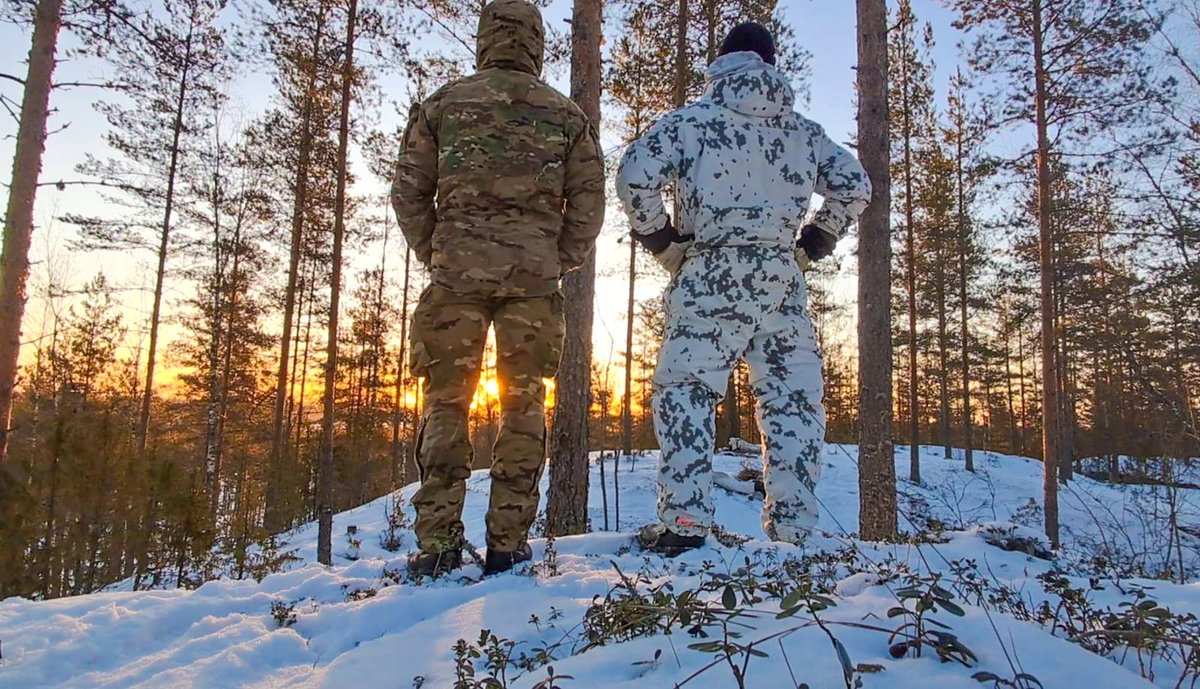 UtinJR's tweet image. Conscripts of #ESTSOF 🇪🇪 trained for two weeks in Finland together with #FINSOF 🇫🇮 parachute jaegers. The versatile training strengthened cooperation between the two units and built combat #readiness in winter conditions.

#UTJR #LJK #conscripts #militaryservice #StrongerTogether