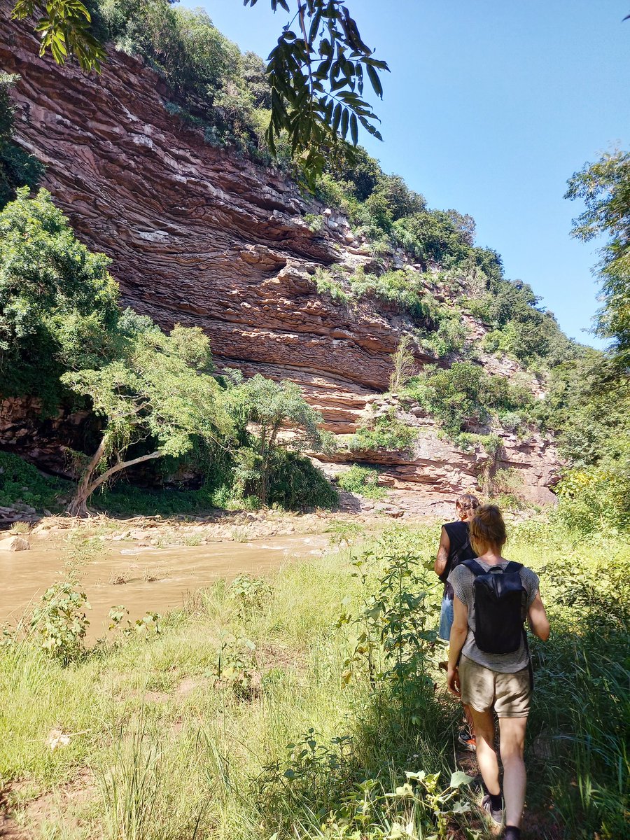 hannes_rathmann's tweet image. Another fascinating stop on our tour through KwaZulu-Natal, South Africa – the UNESCO World Heritage site #Sibhudu. The hike to the site is quite the adventure! Big thanks to Mohsen Zeidi for the interesting tour! 👍