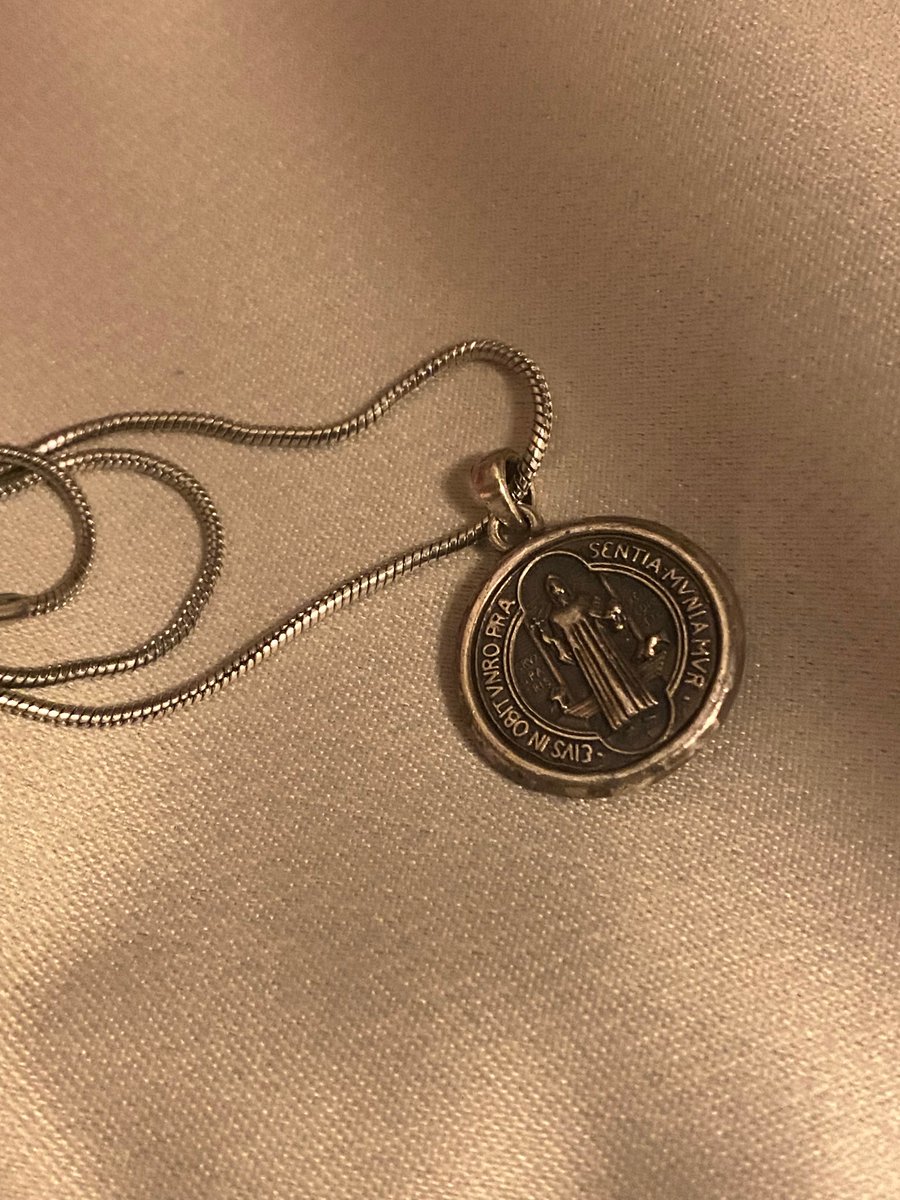 Miv4t_'s tweet image. The Benedict Cross pendant I've worn for nearly a decade has faded by more than half.