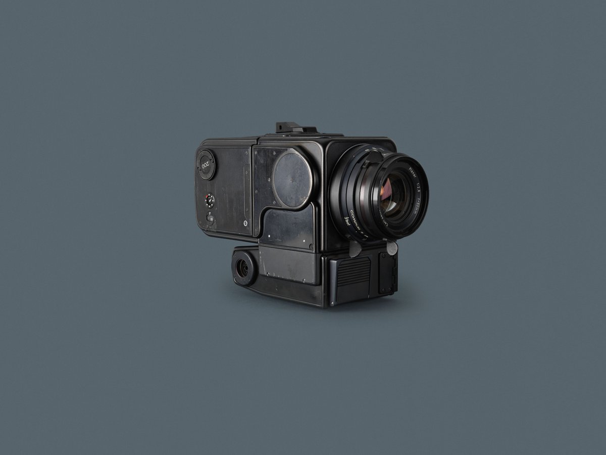 Hasselblad tweet media