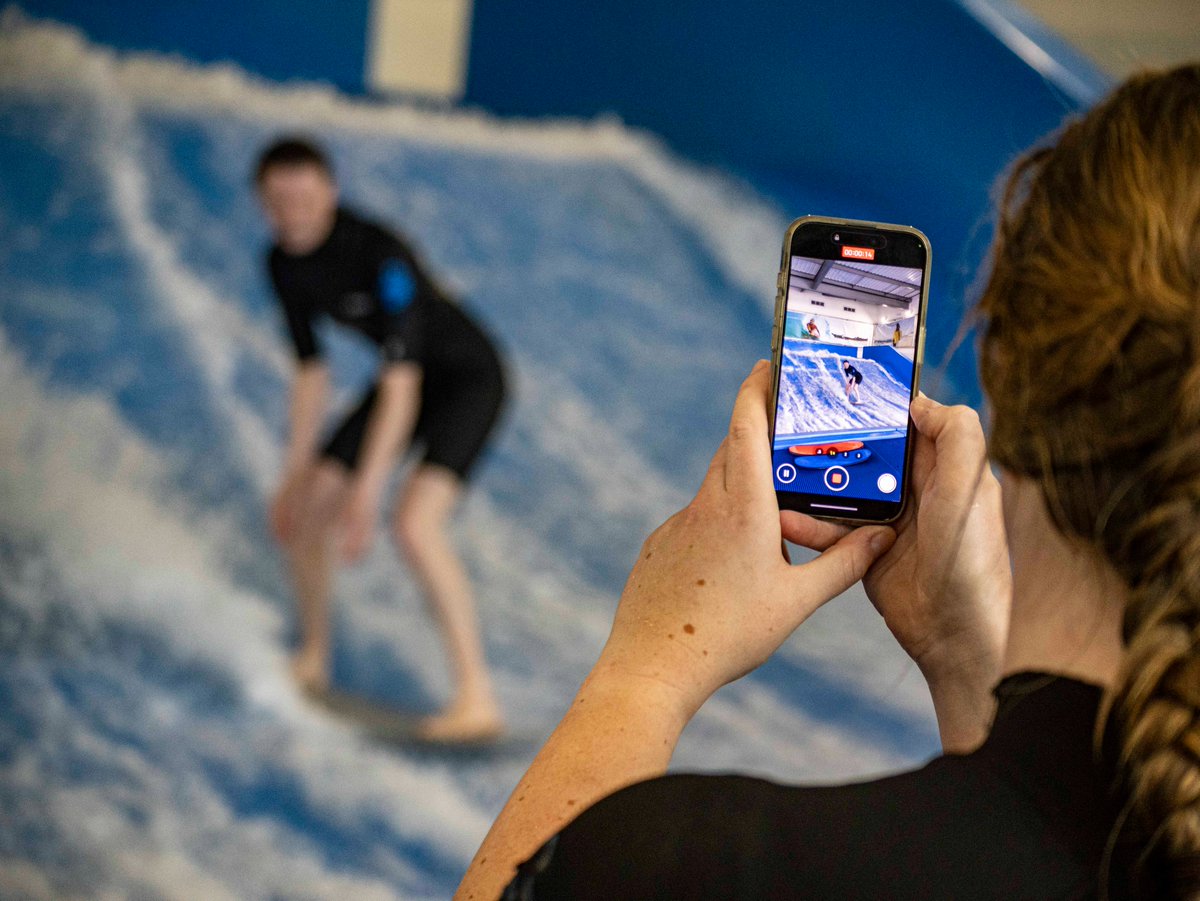 Feel the rush! Stand-Up Surfing on the FlowRider is here and ready for YOU 🌊

Teimlwch y rhuthr! Mae Syrffio ar eich Traed ar y FlowRider yma ac yn barod i CHI 🌊

ciww.com/activities/ind…

#indoorsurfing #indoorsurf #cardiff #flowrider #visitcardiff #visitwales #cardiff
