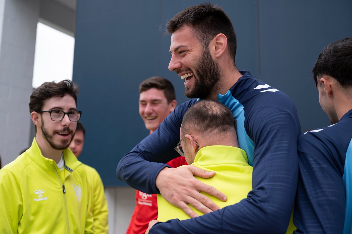 Málaga CF tweet media