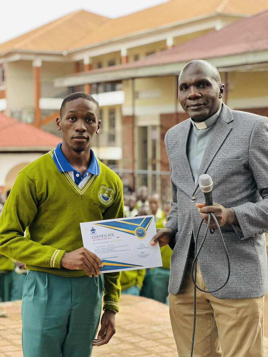 Kisubi_Mapeera's tweet photo. Earlier today, the Head Teacher, together with our Debating Club Patron, awarded certificates to students in recognition of their outstanding performance and dedication. Congratulations to all recipients! #kimss #ExcellenceInDebate https://t.co/65Vg3kQ31t