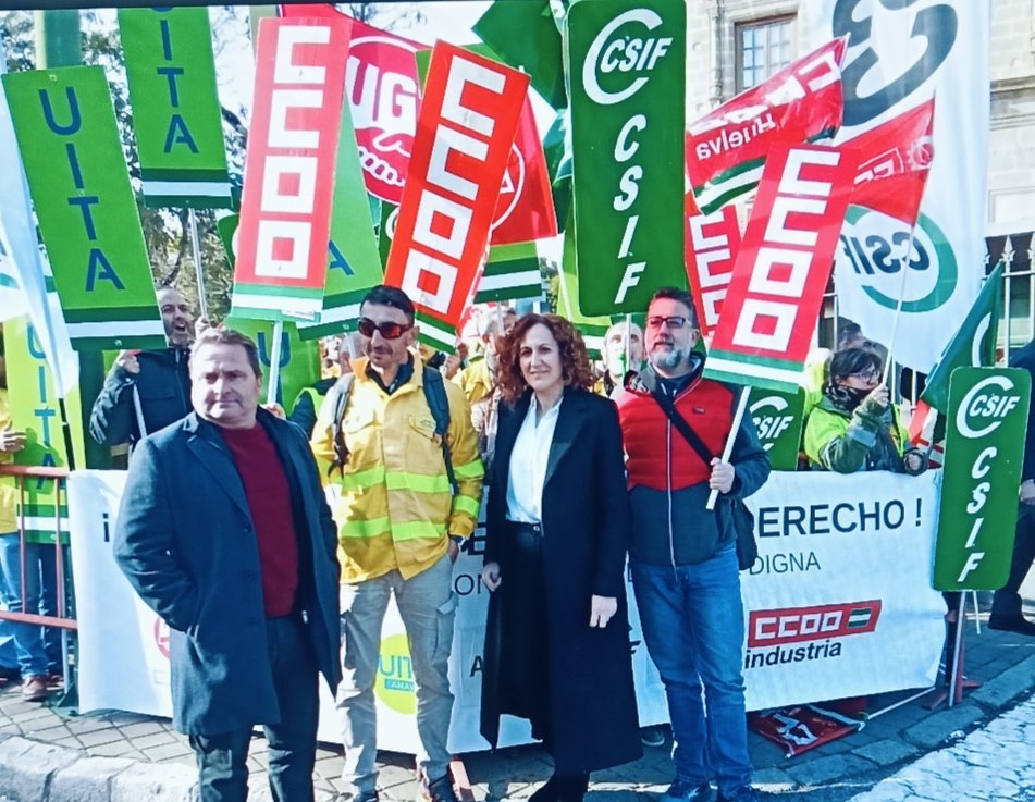 📢CCOO Industria AMAYA.
CCOO Denuncia la ausencia Dialogo Social🧑‍🚒❗
🚨Por Incumplimiento de la 
ANTIGUEDAD.
🚨Desinformación plantilla por la creación ASEMA o EMA.
🥁EXIGIMOS CUMPLIMIENTO