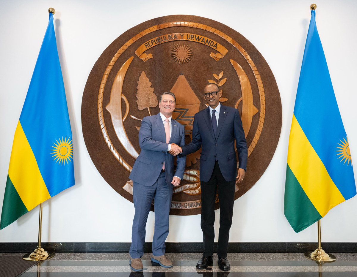 UrugwiroVillage's tweet image. President Kagame received U.S. Congressman Dr. Ronny Jackson, the Chairman of the House Armed Services Committee on Intelligence and Special Operations for a discussion on ongoing cooperation to promote peace in the region.