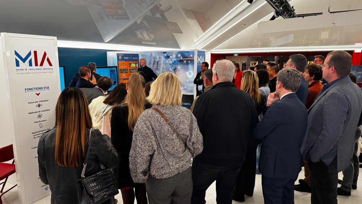 Maison_IA's tweet photo. 🚀 IA IN BUSINESS avec #InClub à la MIA 🦾

40 entrepreneurs réunis pour échanger sur l’IA au service de l’efficacité en entreprise :

✅ Automatisation et aide à la décision
✅ Comparaison d'offres et CV
✅ Bonnes pratiques #IA https://t.co/Xp6Oi3i1ww