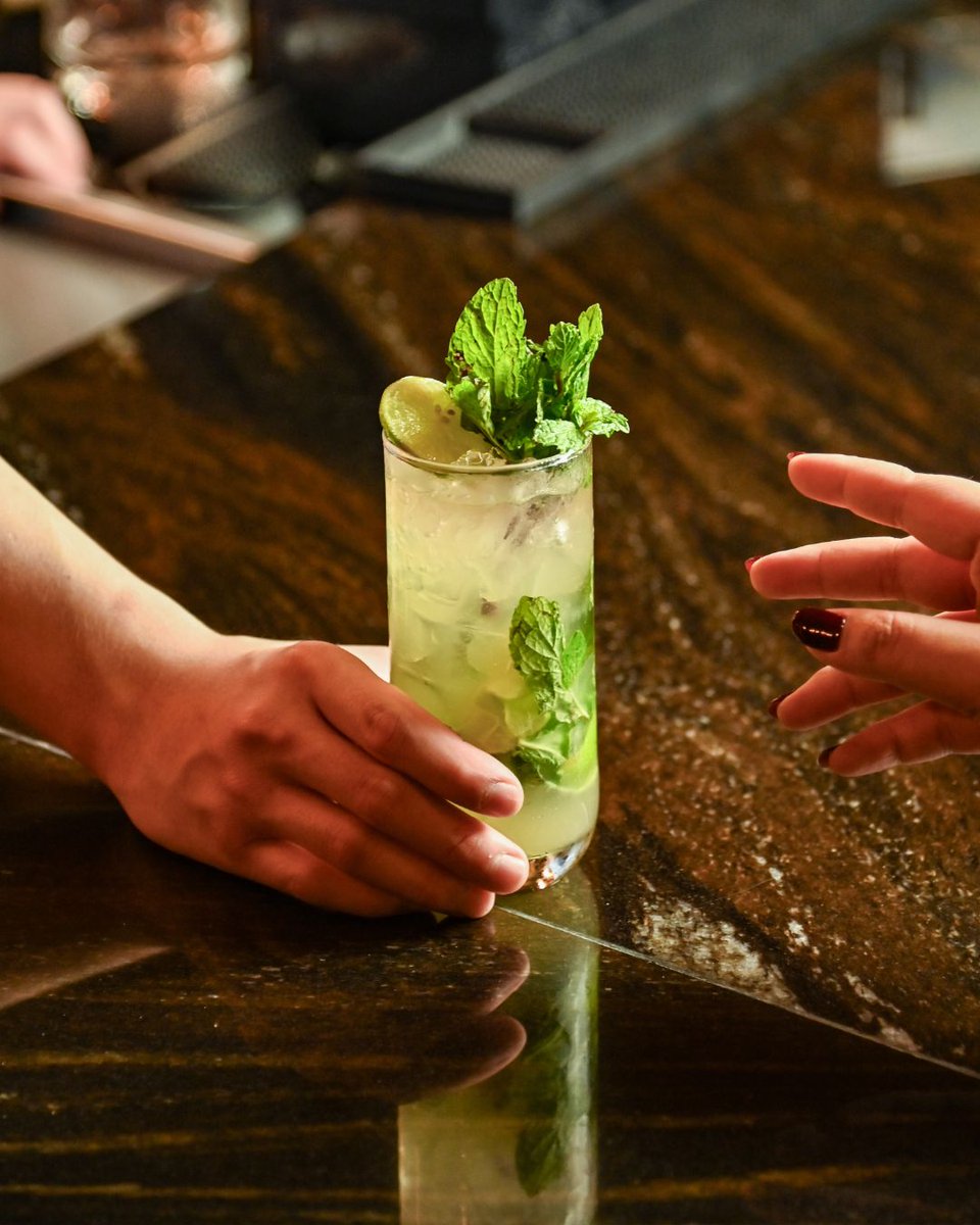 HausofKBKK's tweet photo. Golden hour glows, cocktails flow, and the night unfolds. 🌅🍸
.
Are you ready to immerse yourself in the magic of Haus of K?🥂
.
Reservations
+66855025621
.
#HausofK #TownHallSukhumvit49 #SundownersatHausofK #Thonglor #Sukhumvit49 #Bangkok #dinner #foodie https://t.co/USdVKXbBNN