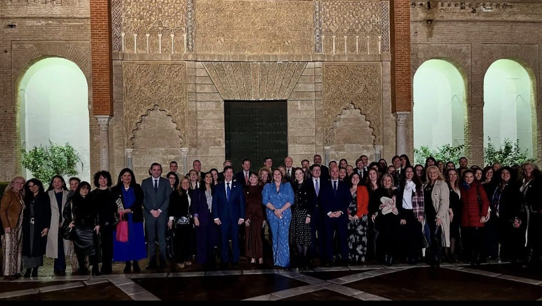 Anoche pude acompañar a <a href="/EmpresariasSE/">Empresarias Sevillan</a> en la celebración de su décimo aniversario. Una década de esfuerzo, talento y compromiso con el emprendimiento femenino en Sevilla. Gracias por seguir impulsando el liderazgo de las mujeres en el mundo empresarial. <a href="/CESAndalucia/">Consejo Económico y Social de Andalucía</a>
