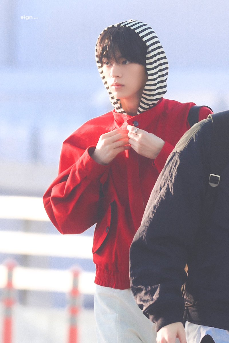 𝘀𝗶𝗴𝗻 tweet media