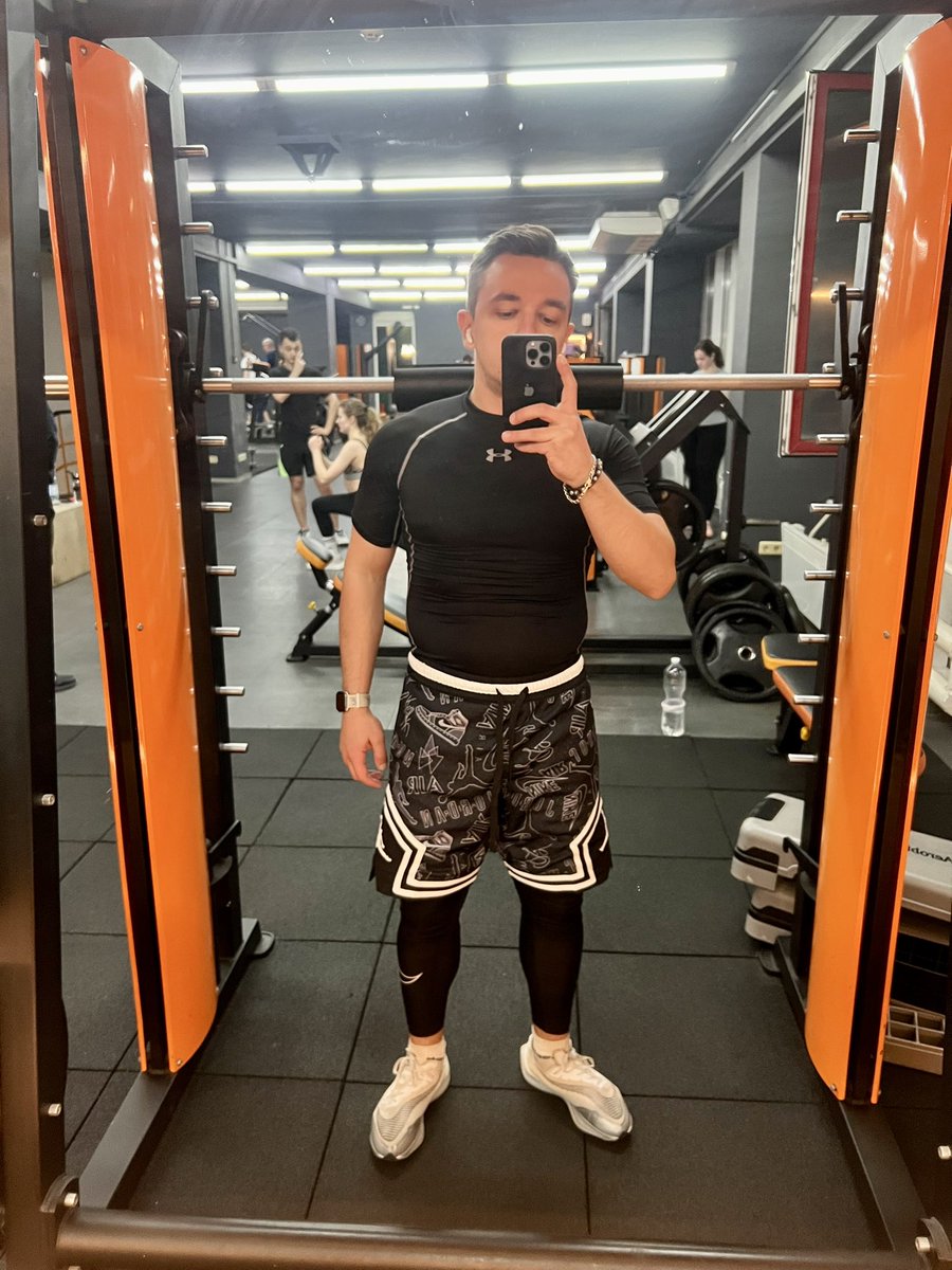pmalshakov's tweet photo. I’am back💪 https://t.co/1nweCXLjPE