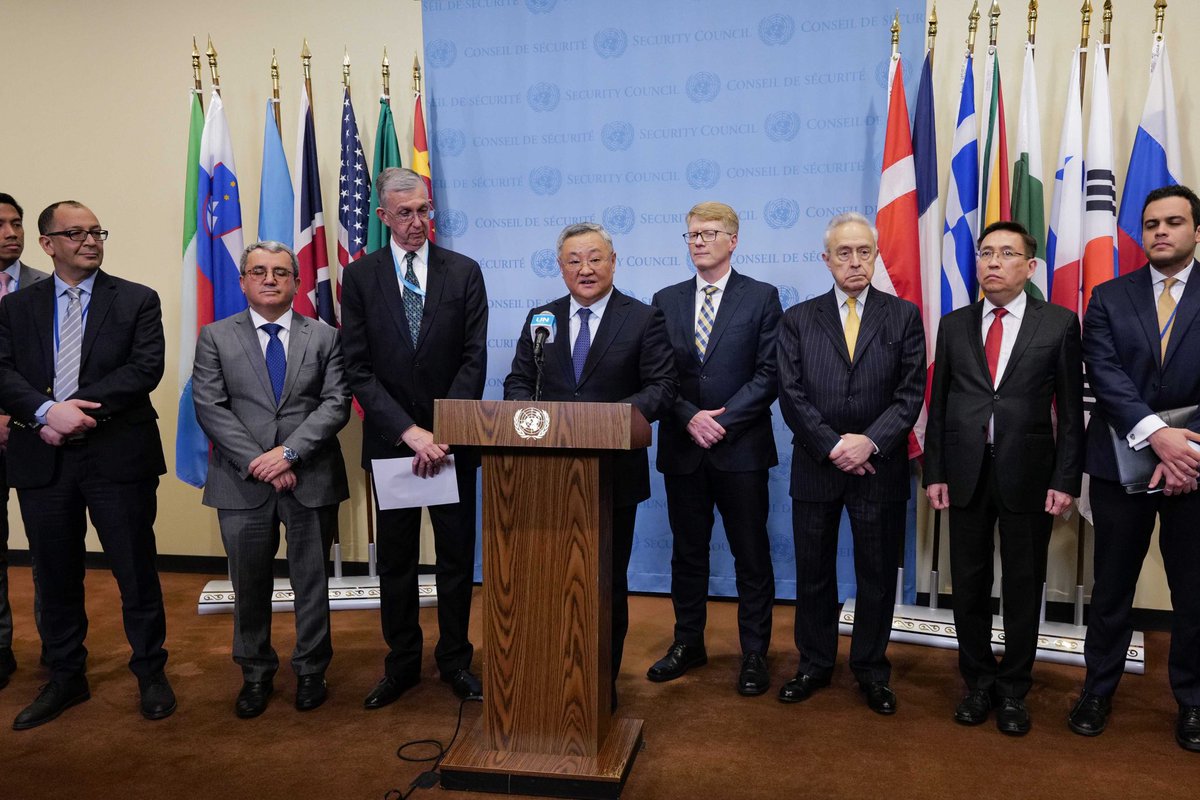 🔺The “Friends of Peace” group calls for the political settlement of the🇺🇦#Ukraine crisis at🇺🇳the United Nations.
🇧🇷 #Brazil 🇨🇳#China 🇿🇦South Africa🇩🇿Algeria🇧🇴Bolivia, 🇰🇿Kazakhstan🇨🇴Colombia🇪🇬Egypt🇮🇩Indonesia🇲🇽Mexico🇰🇪Kenya🇹🇷Turkey and🇿🇲Zambia.
