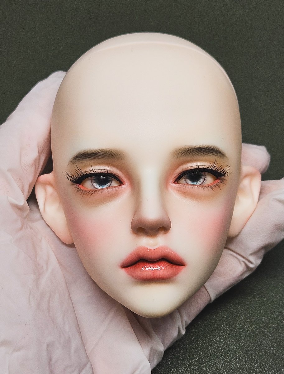 르문 리에종
메이크업! 리에종 넘 이뿌게 생겼어용🥹