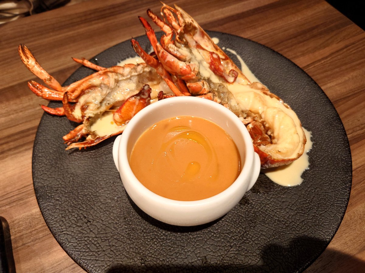 何だかんだ人生初のフレンチでした。
複雑な味わいだけど、美味しかった🥰