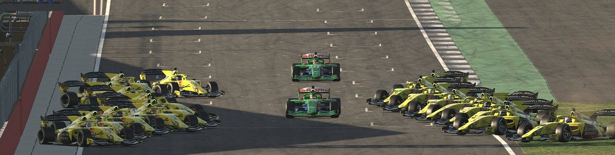 Ayer en la PhotoLeague rendimos homenaje a Eddie Jordan con todos los pilotos con las mismas liveries del 99 y tambien del 91

Fue un detalle y un gesto muy bonito por parte de nuestra comunidad. Gracias a todos y a <a href="/Barryzgz/">Barryzgz</a> por la foto📸

RIP Eddie Jordan💛🐝