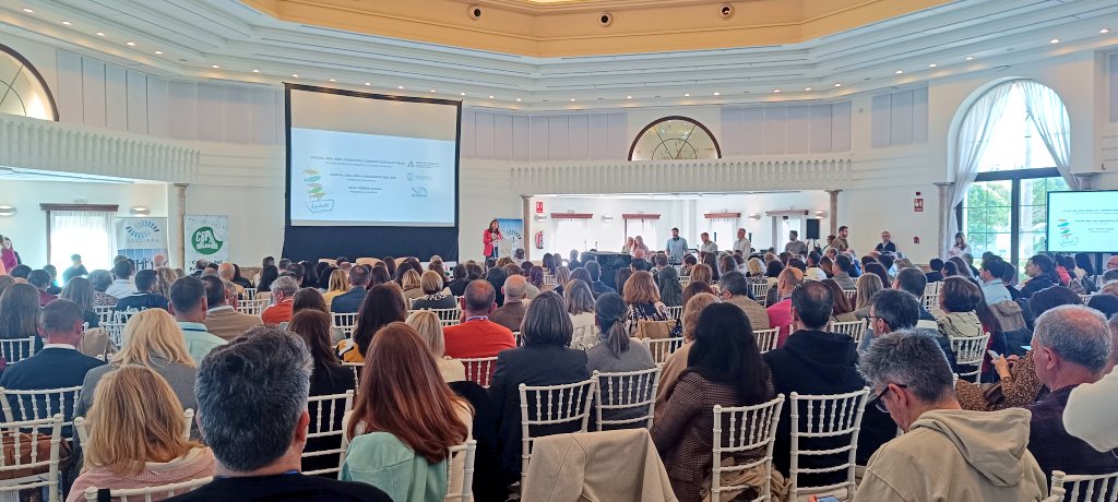 La importancia del cambio. "El modo en que desarrollamos nuestras competencias profesionales ha cambiado profundamente",  M. Carmen Castillo, Consejera de Desarrollo Educativo y Formación Profesional, en las jornadas regionales de <a href="/asadipre/">ASADIPRE</a> 2025.