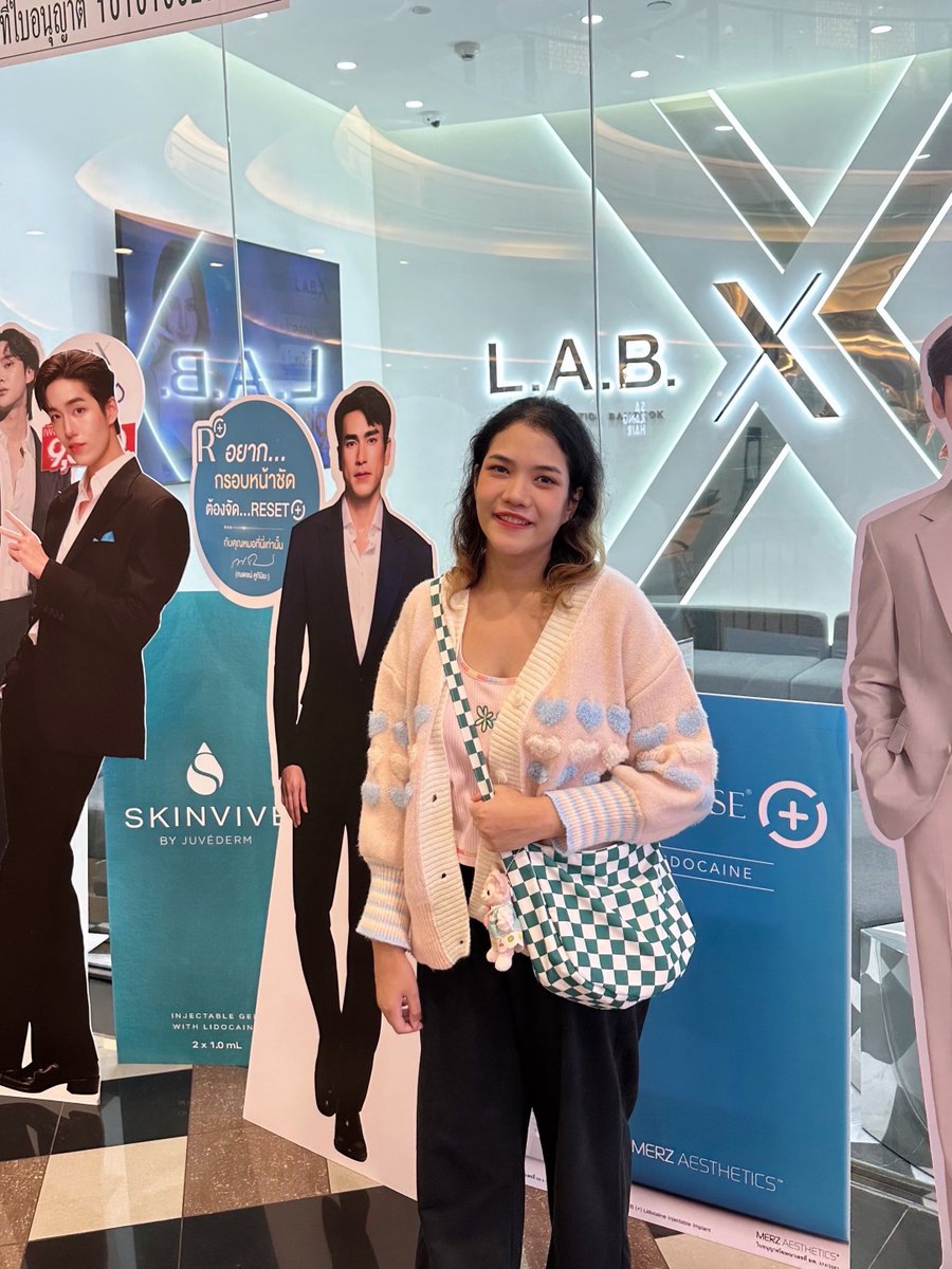 Punponny's tweet image. ที่นี่คือเลเซอร์รักแร้ที่จริงใจ #LABXClinic พี่พนักงานที่นี่น่ารักมากกก ดูแลดี พูดเพราะ คอยถามเราตลอดว่าเจ็บไหม เลเซอร์ทั่วถึงละเอียดมาก ซึ่งแทบไม่เจ็บเลย ชิลมากก ใช้เวลาไม่นานด้วย ประทับใจ 🤍 #รีวิวหัตถการ