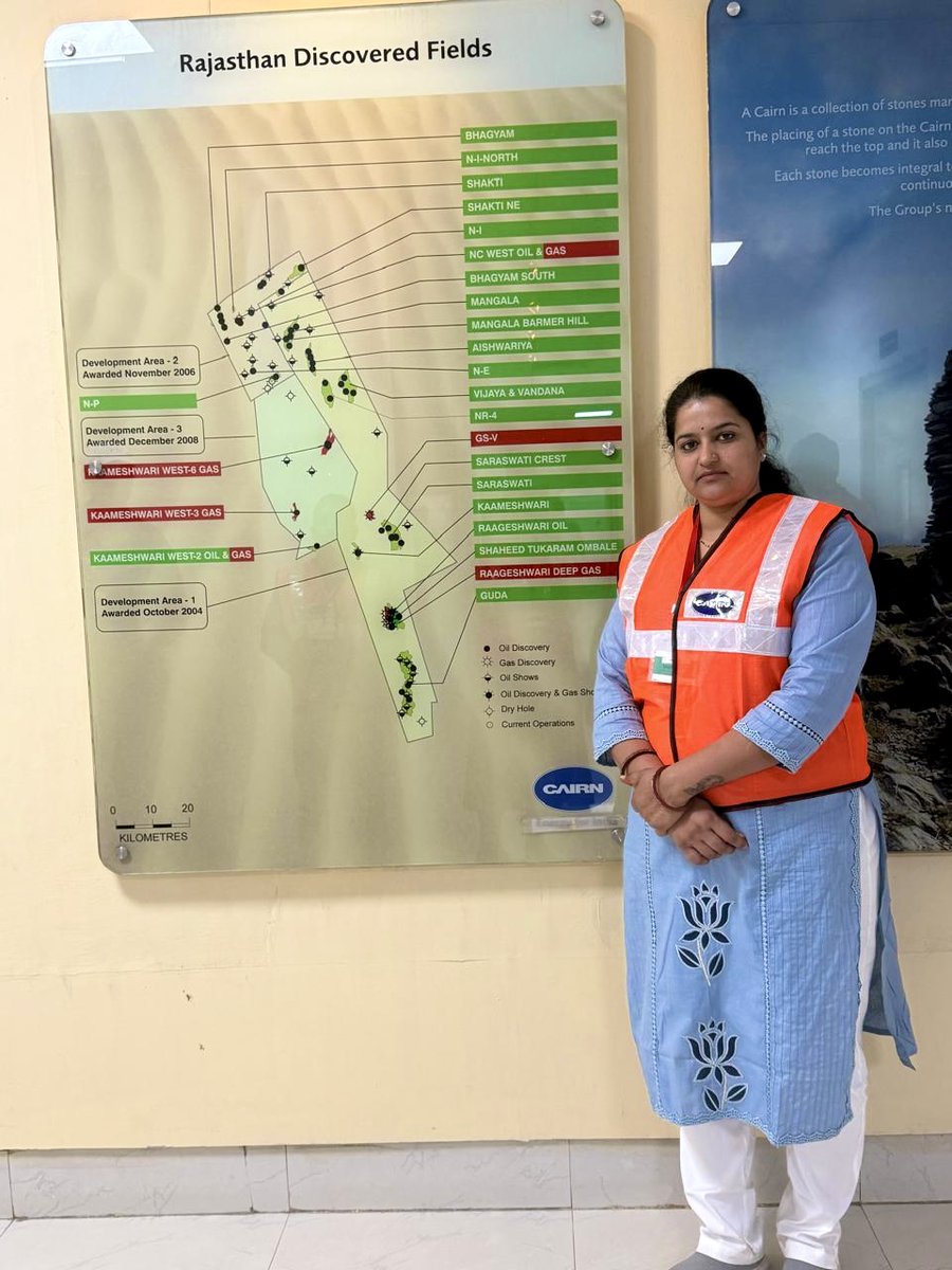 NeeruYadavJJN's tweet image. मंगला प्रोसेसिंग टर्मिनल MPT बाड़मेर में तेल के कुए
के बारे में विस्तृत रूप से समझा एवं जमीन के अंदर से 5000 फिट गहराई से कैसे तेल निकाला जाता हैं यह समझा....
.
.
.
#MangalaProcessingTerminal #oilextraction #OilDrilling #NaturalResources