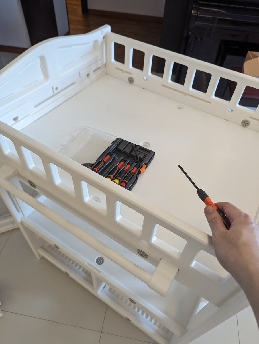 Finally we are out of the confinement centre and it's our baby boy's 1st day at home!

Building the mobile station for his diaper changing today! 😂