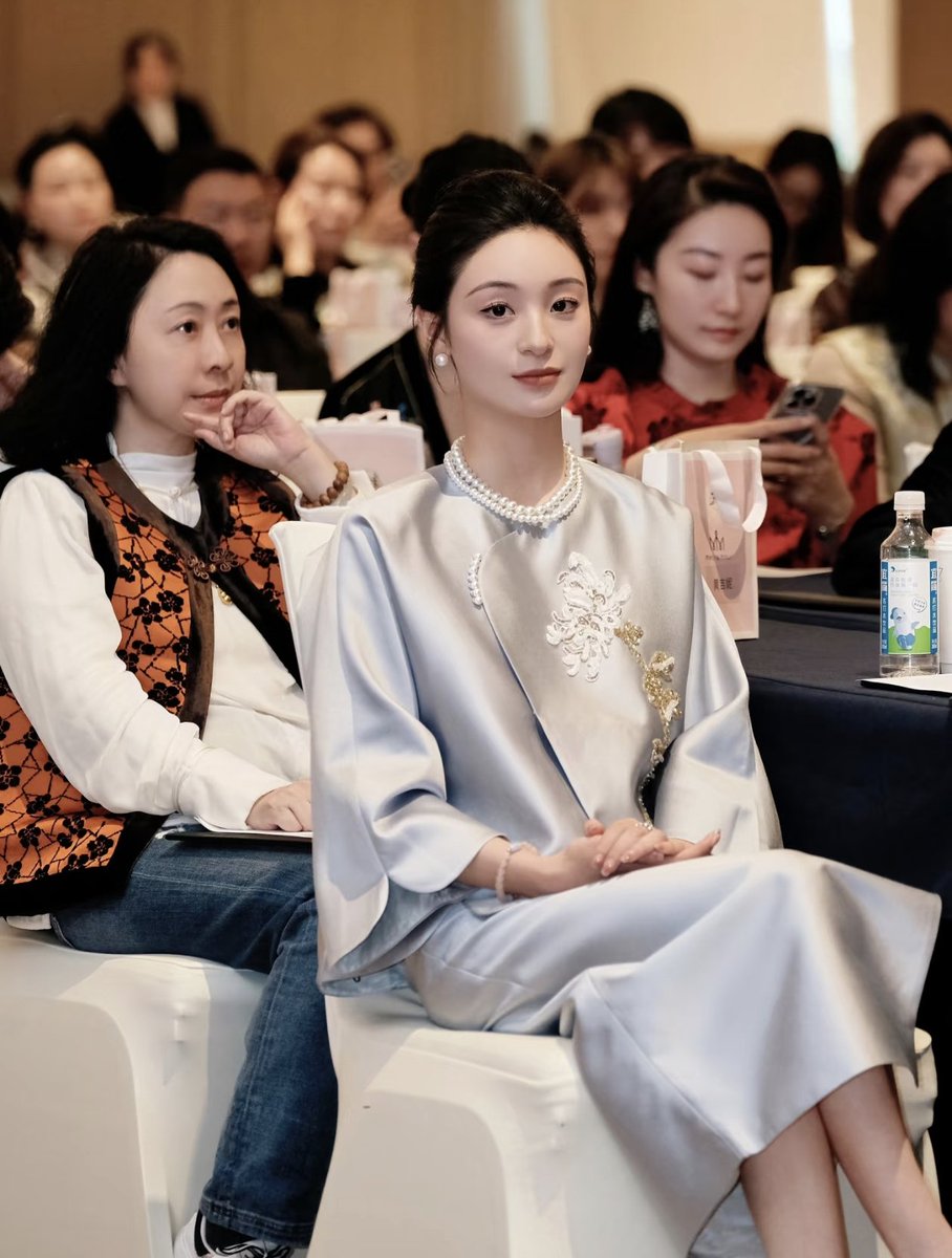 新中式是东方美学与现代时尚完美的结合