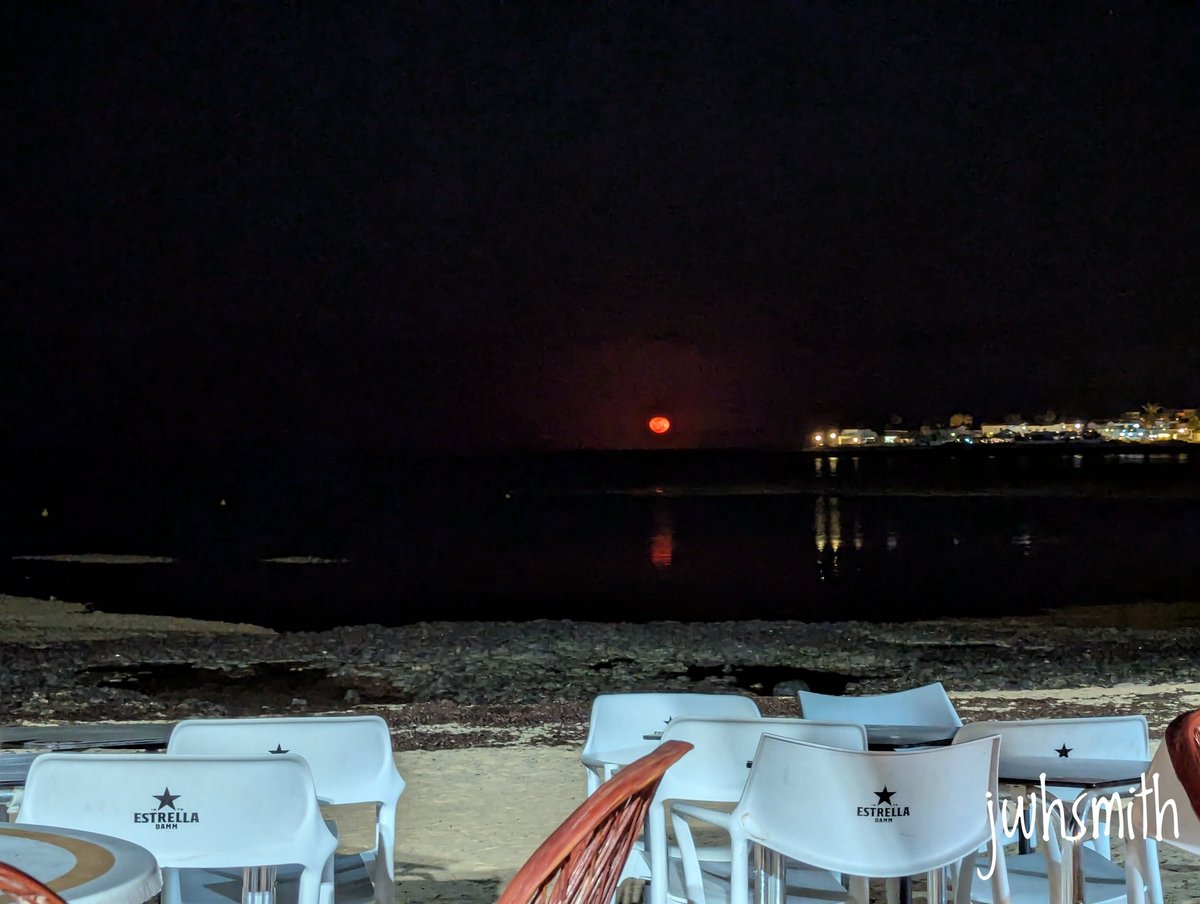 Moon eclipse #Fuerteventura #EclipseLunar