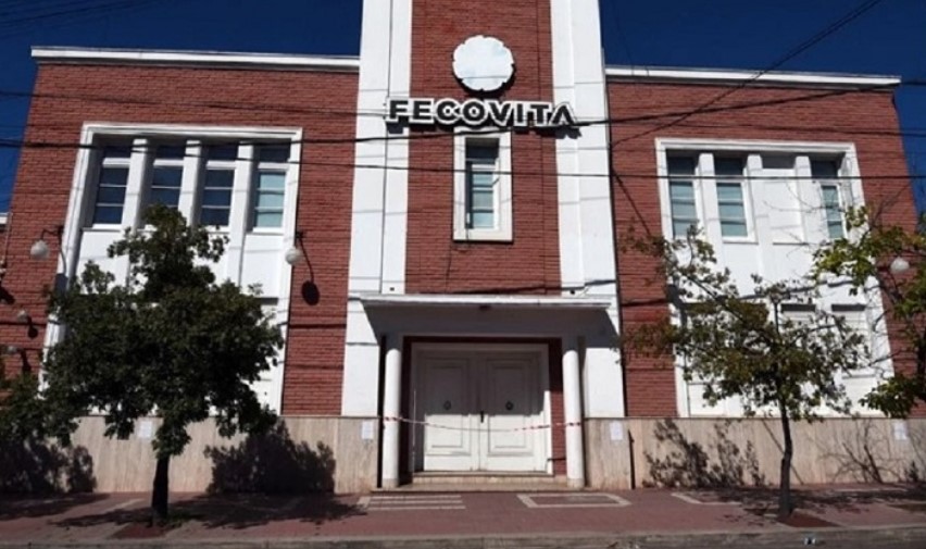 EnriqueMario10's tweet photo. Confirman fallo contra integrante de FECOVITA por incumplimiento
Fraccionadora San Juan deberá pagar 573 mil dólares a empresa ligada a la minera Gualcamayo.
https://t.co/SonkM0d4g5 https://t.co/BkgV18aQ2j